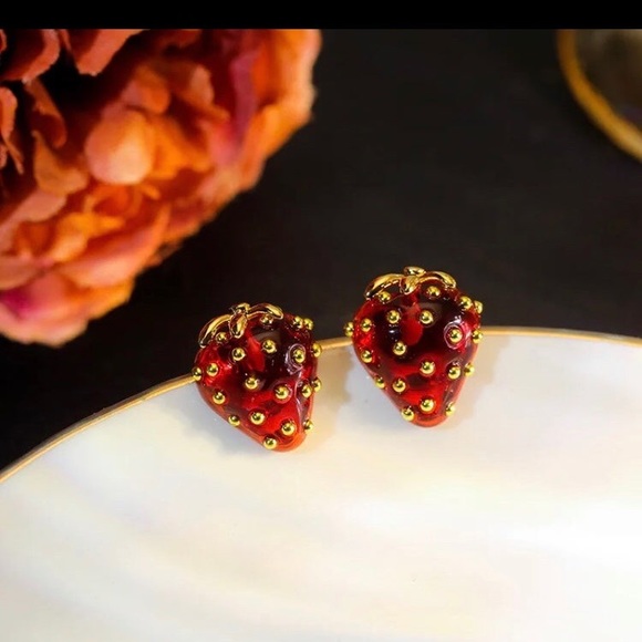 - Katespade strawberry earrings - Picture 4 of 10